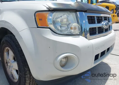 2010 Ford Escape Xlt from USA, damaged, VIN 1FMCU0DG1AKB42402